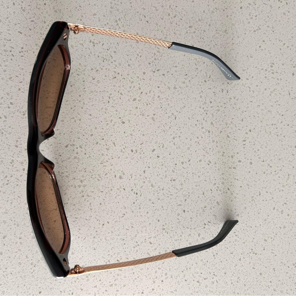 Gucci Gray and Brown Sunglasses - Picture 4 of 8